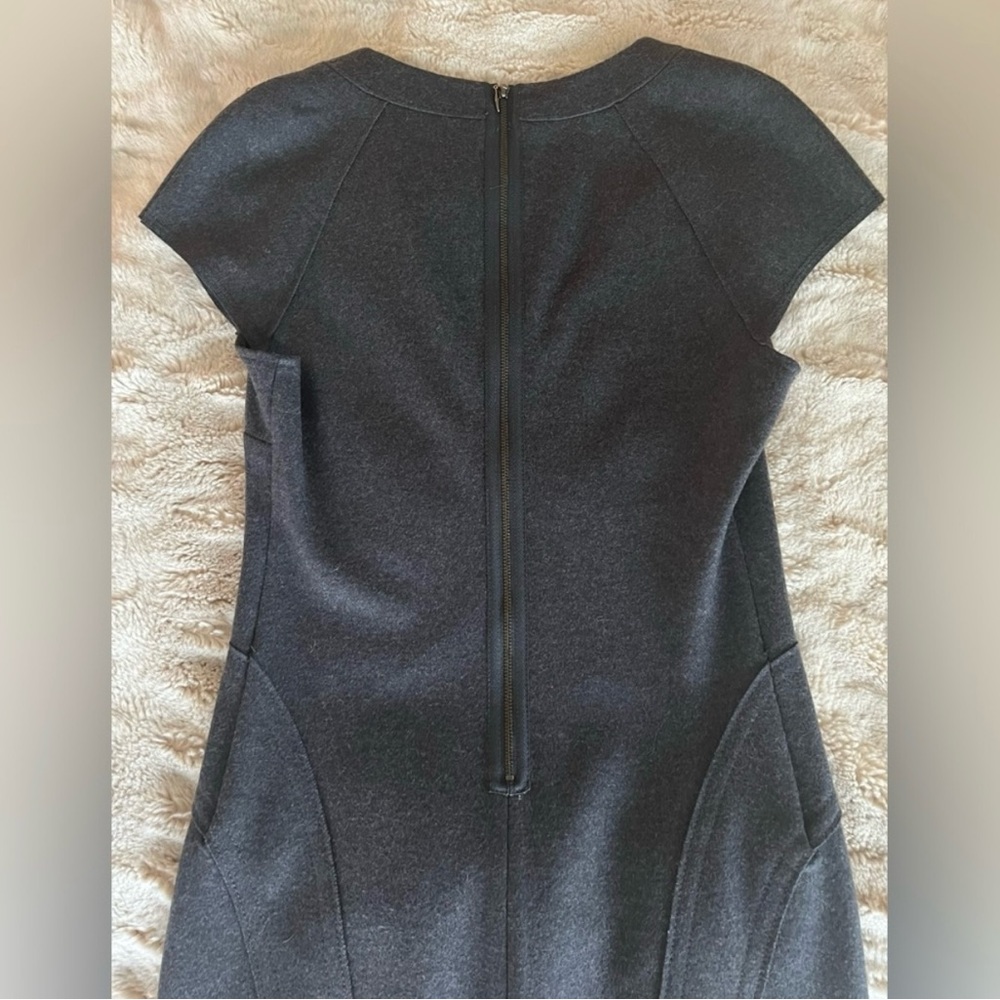 Banana Republic Elegant Wool Gray V-Neck Bodycon Dress - Picture 5 of 5